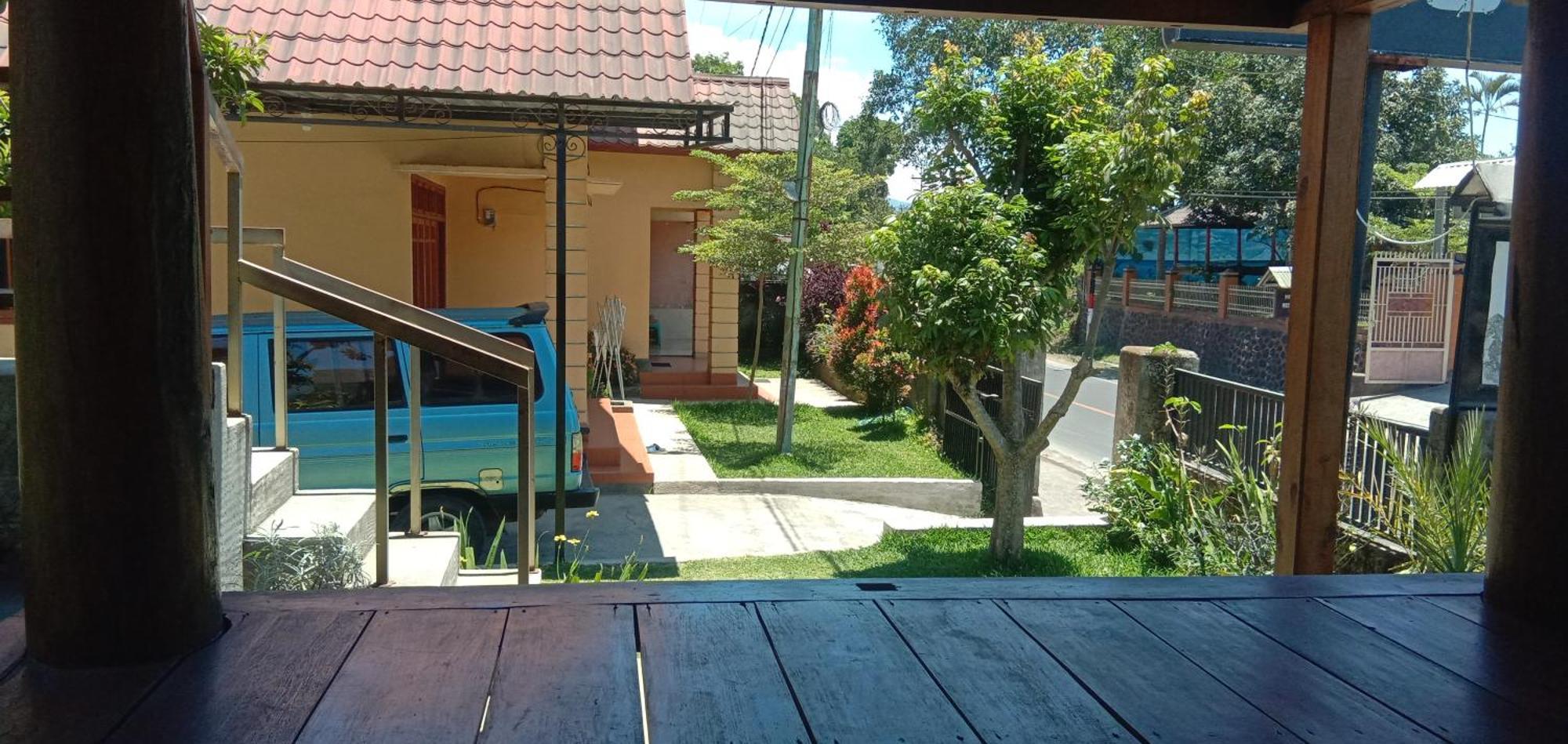 Radiya Guesthouse Sembalunlawang Exterior photo